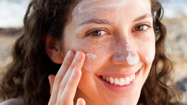 Sådan beskytter du din hud mod solens stråler