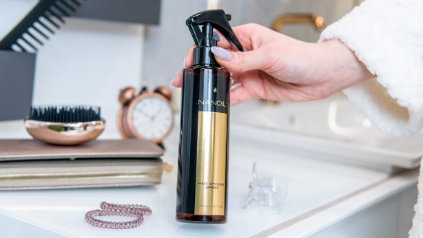 Min hemmelighed til den mest fantastiske frisure? Nanoil Hair Styling Spray!